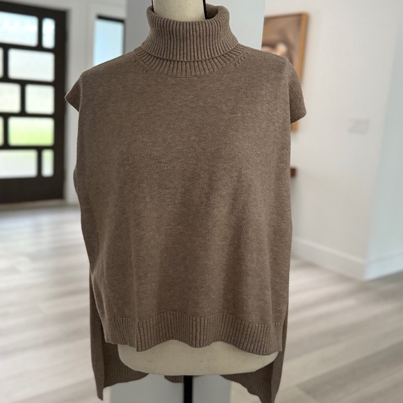 Makk Sleeveless Turtleneck Sweater Tan Sz Small - Picture 2 of 9